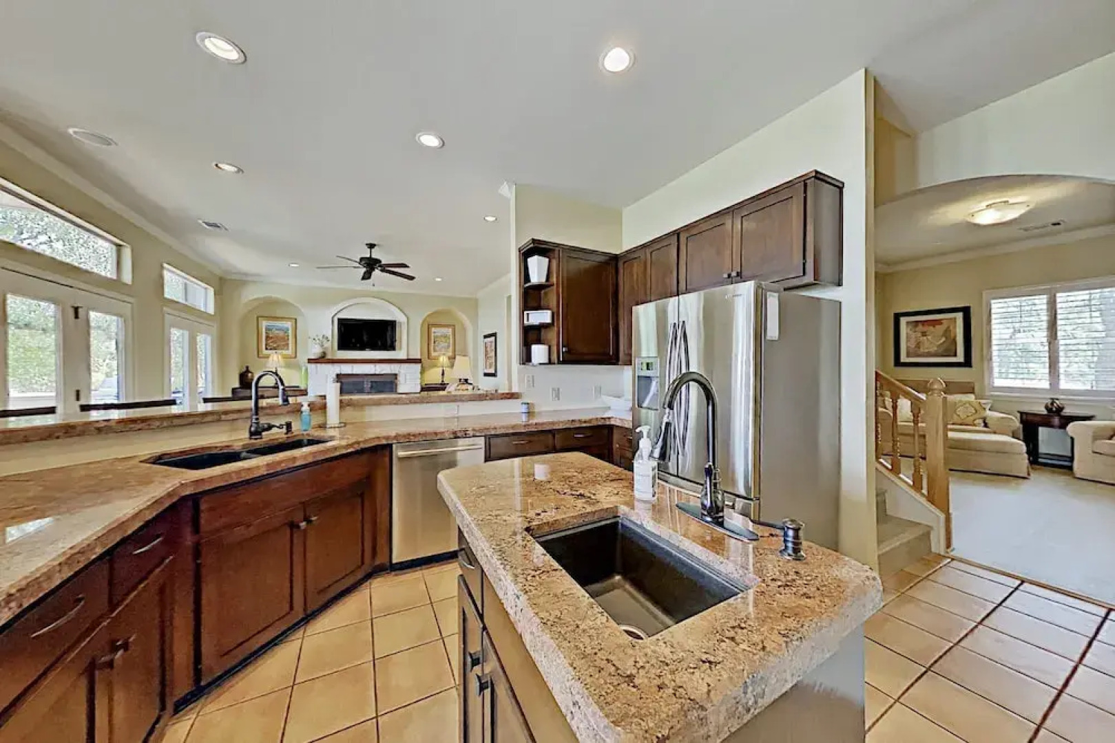 Sacred Vista: Opulent Hill Country With Pool 5 Bedroom Home