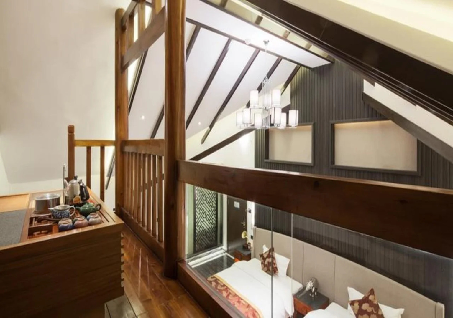 Elephant Trunk Hill Hotel