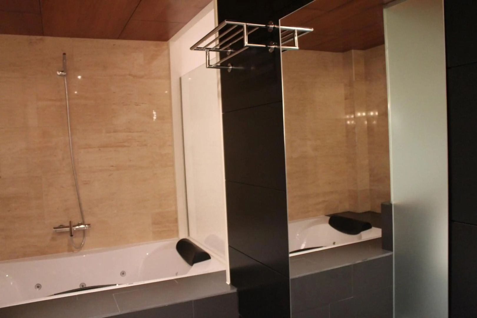 Escuderos Hotel Cruz