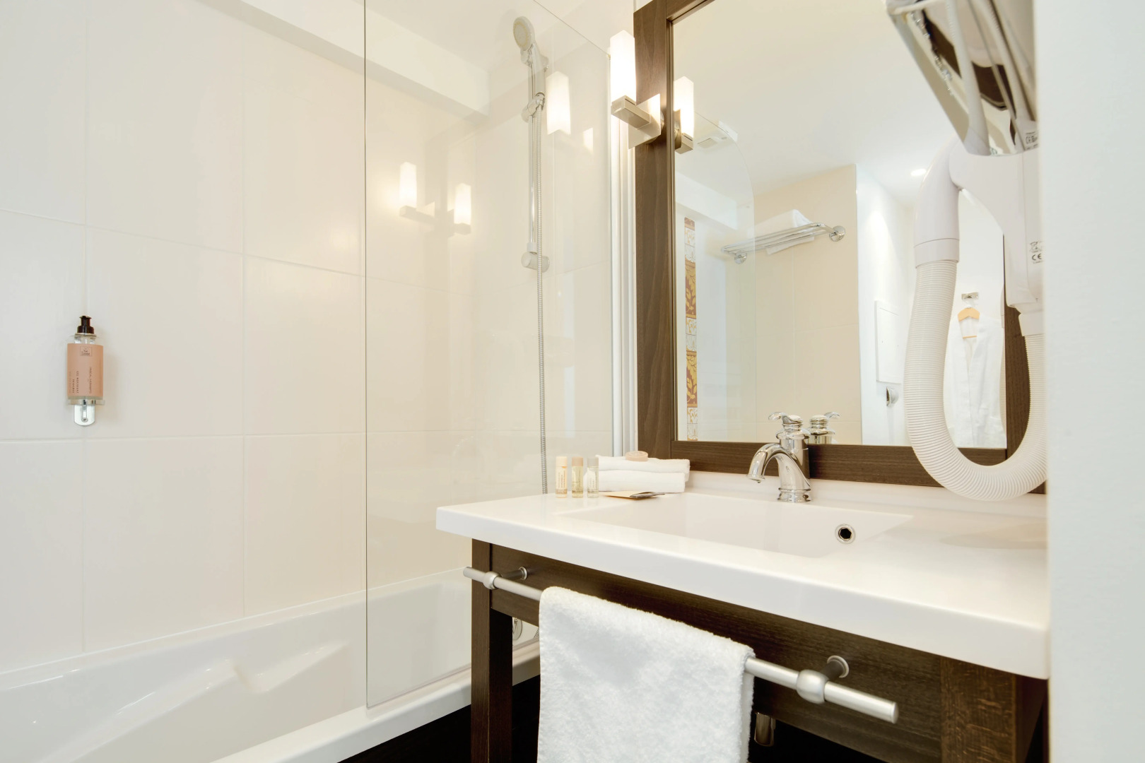 Seven Urban Suites Nantes Centre