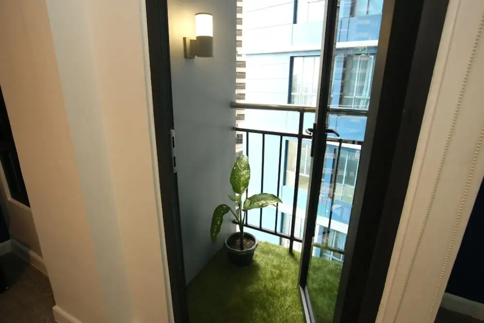 Indigo Manila Apartment @ ADB