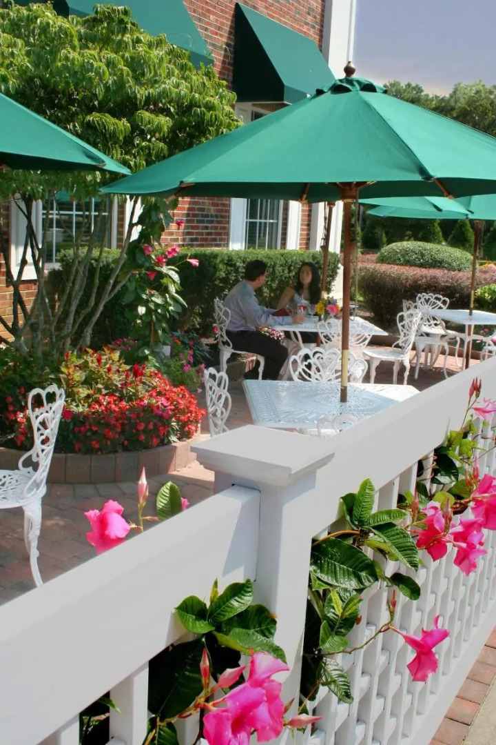 The Inn And Spa At East Wind