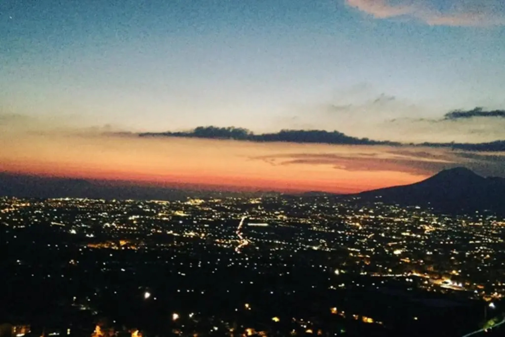 Secret pearl! Amalfi Coast, Pompei & Naples Free parking