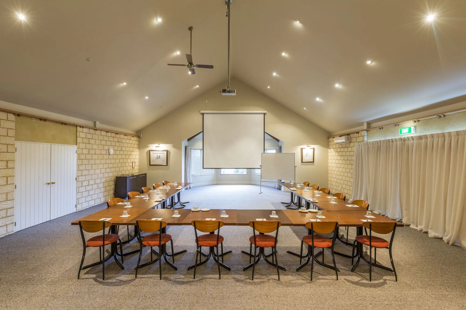 Hot Springs Motor Lodge