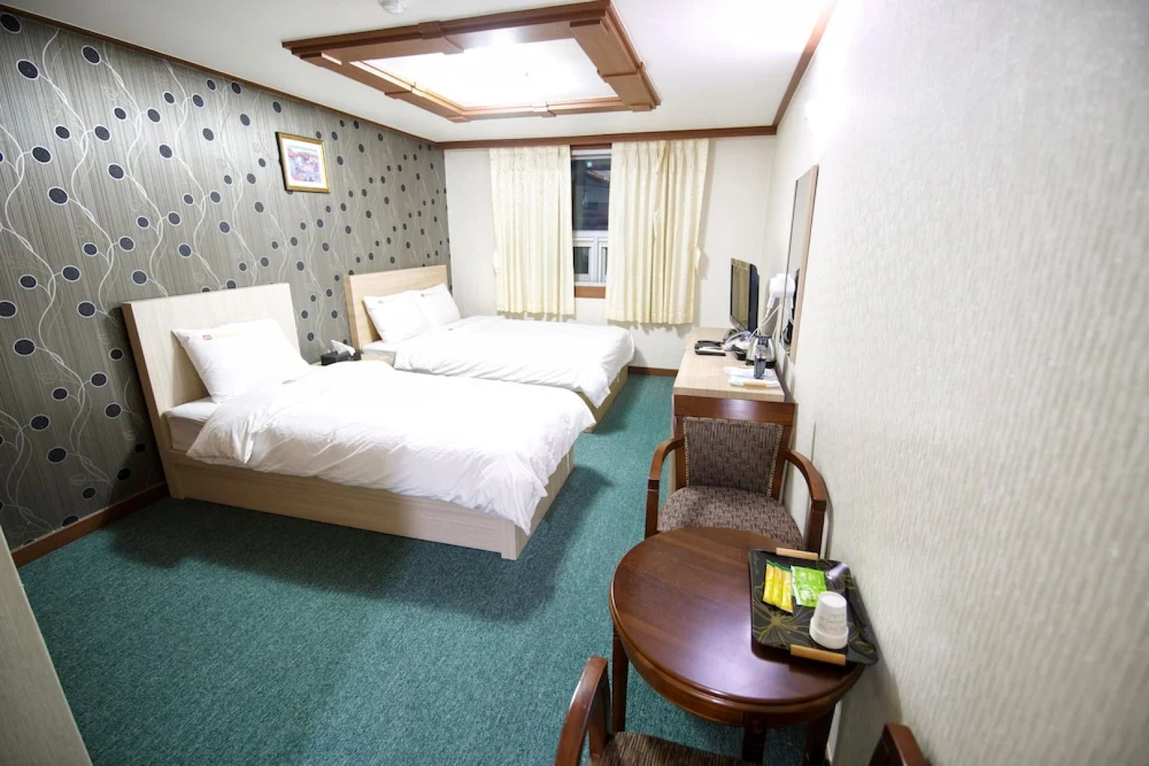 Tongyeong Tourist Hotel