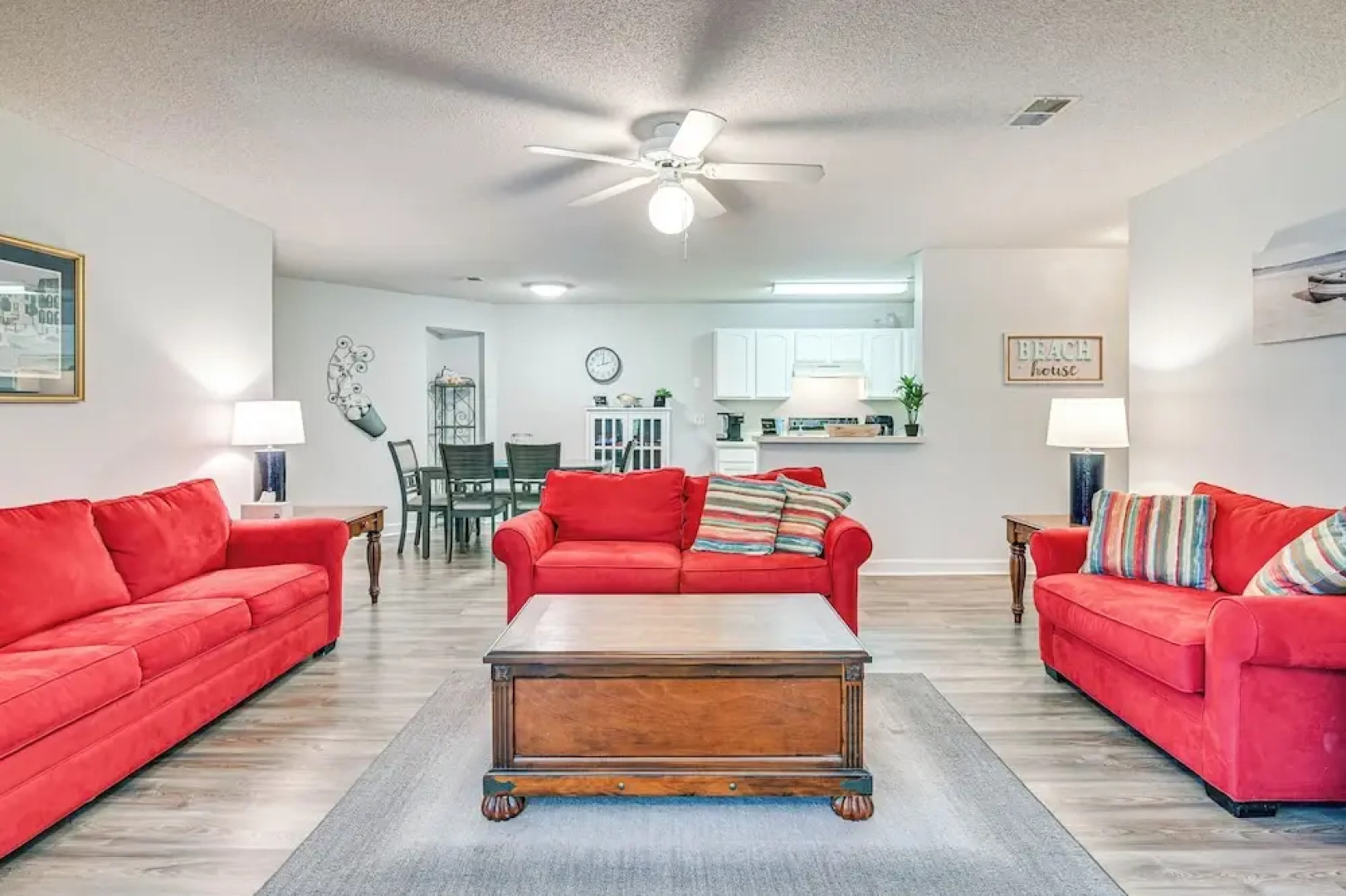 Murrells Inlet Condo w/ Pool Access, Near Beach!