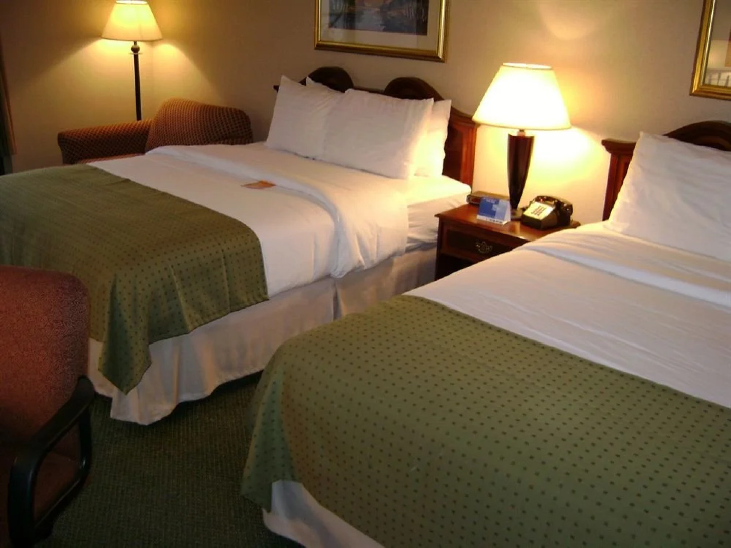 Holiday Inn Express & Suites St. Louis South - I-55