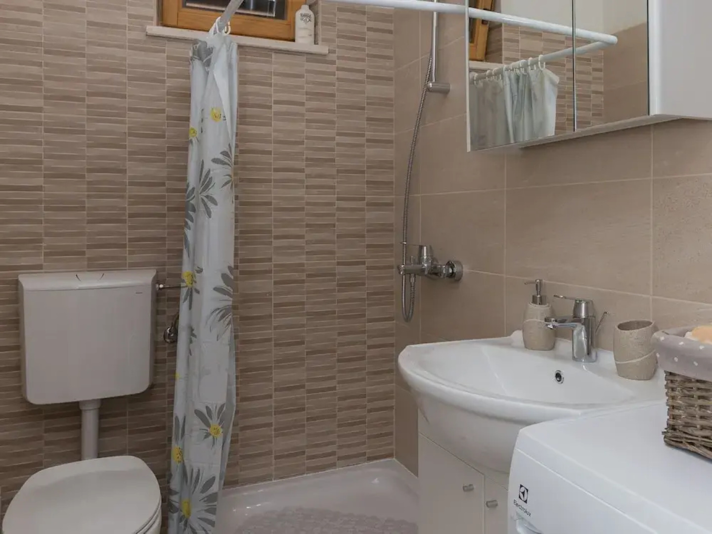 Apartment Kod Jadranke - Two Bedroom Apartment With Balcony and Sea View