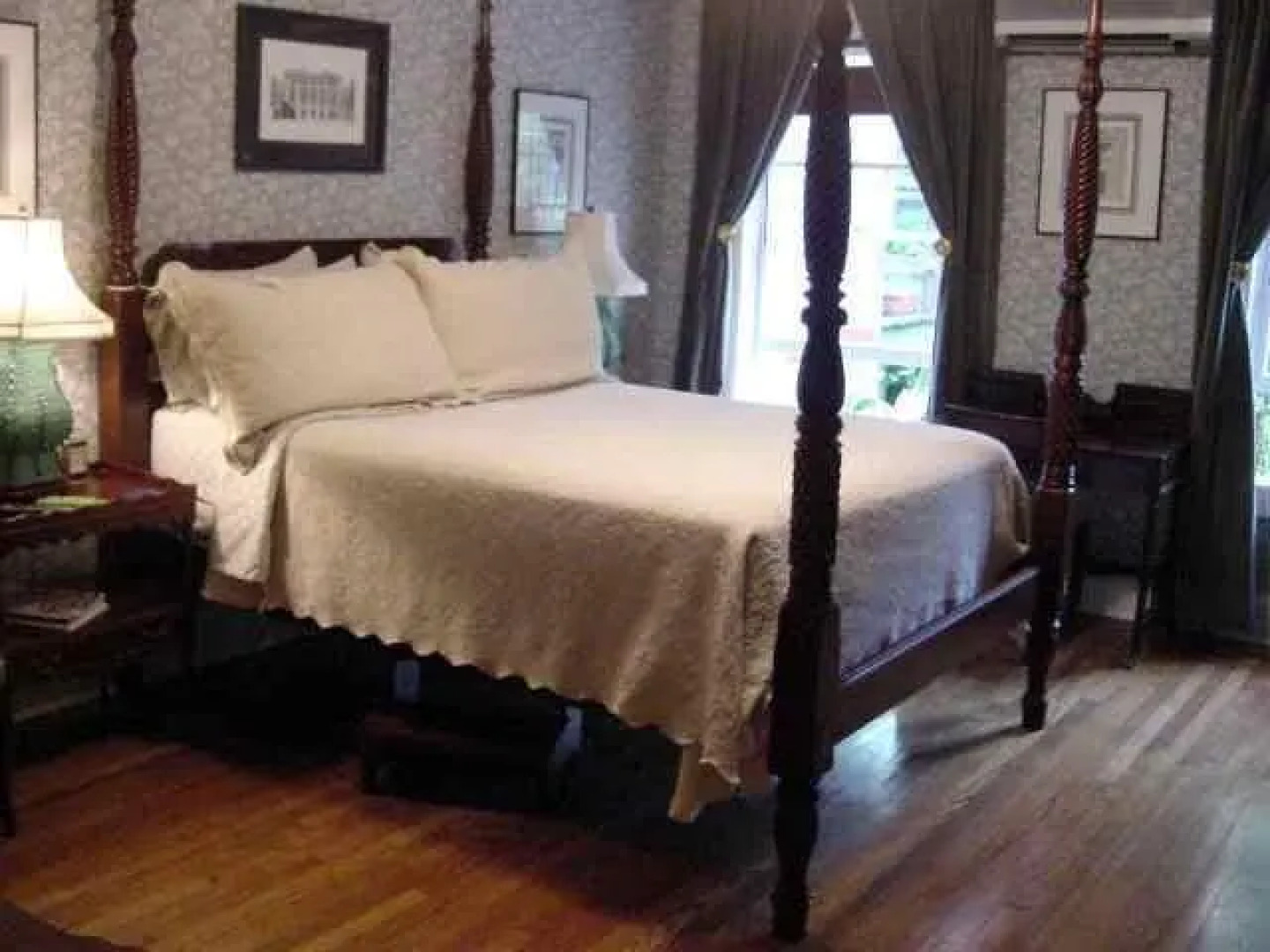 Two-O-One Bed and Breakfast