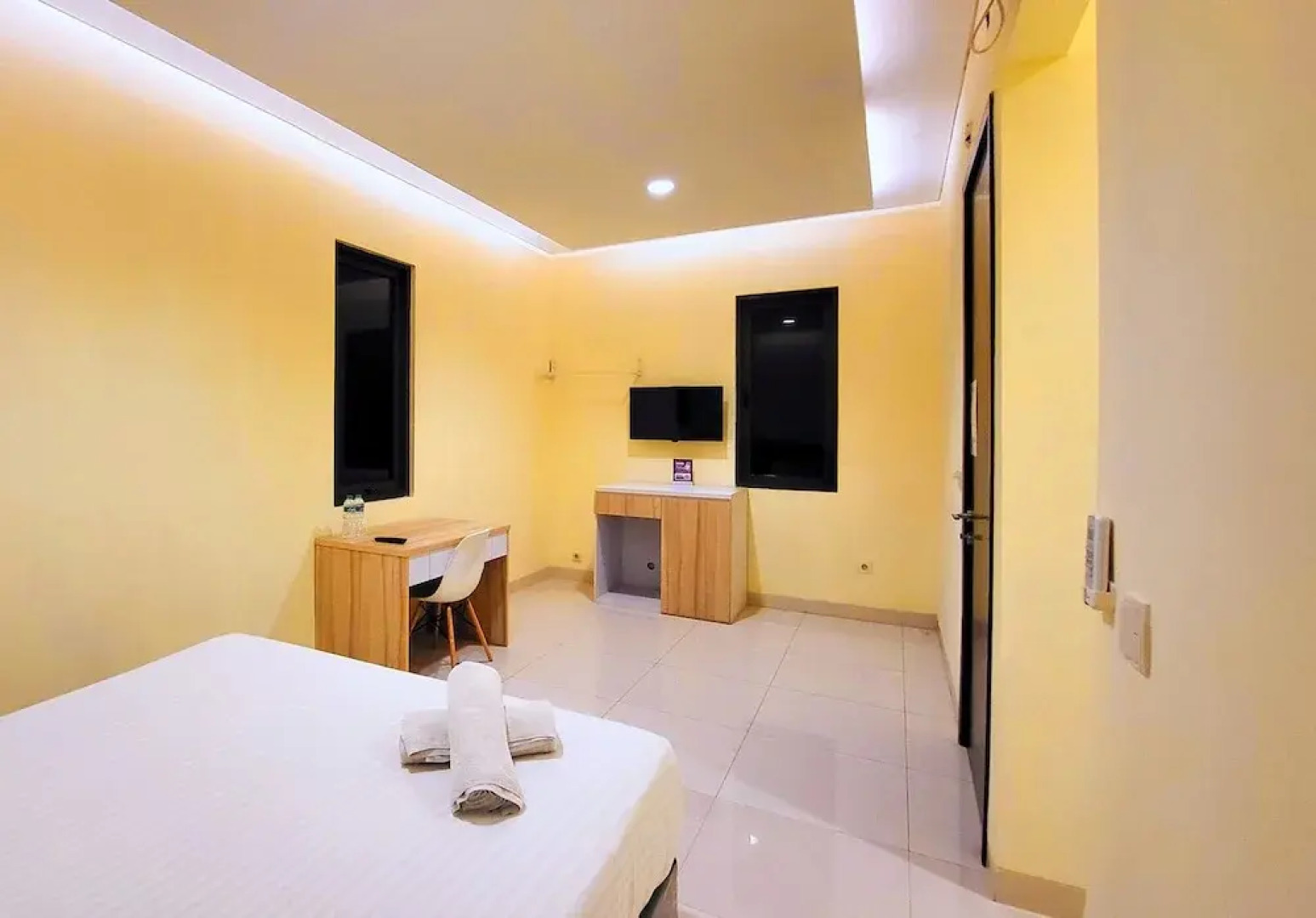 Ruang Nyaman at Regentown near ICE BSD