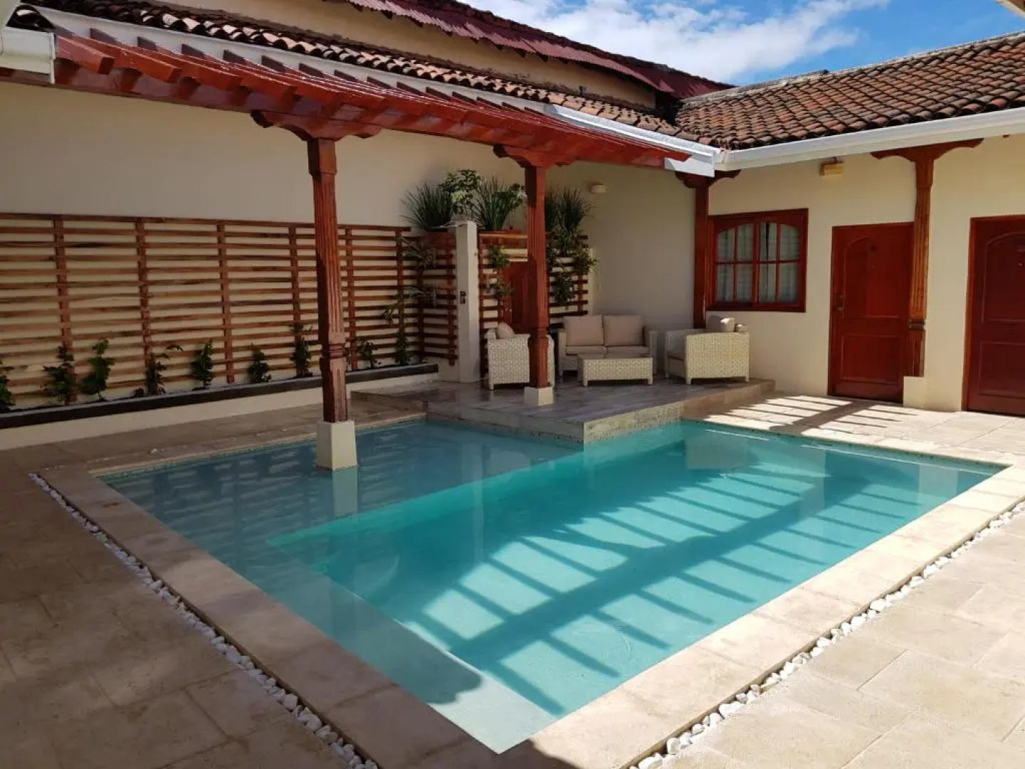 Hotel La Perla