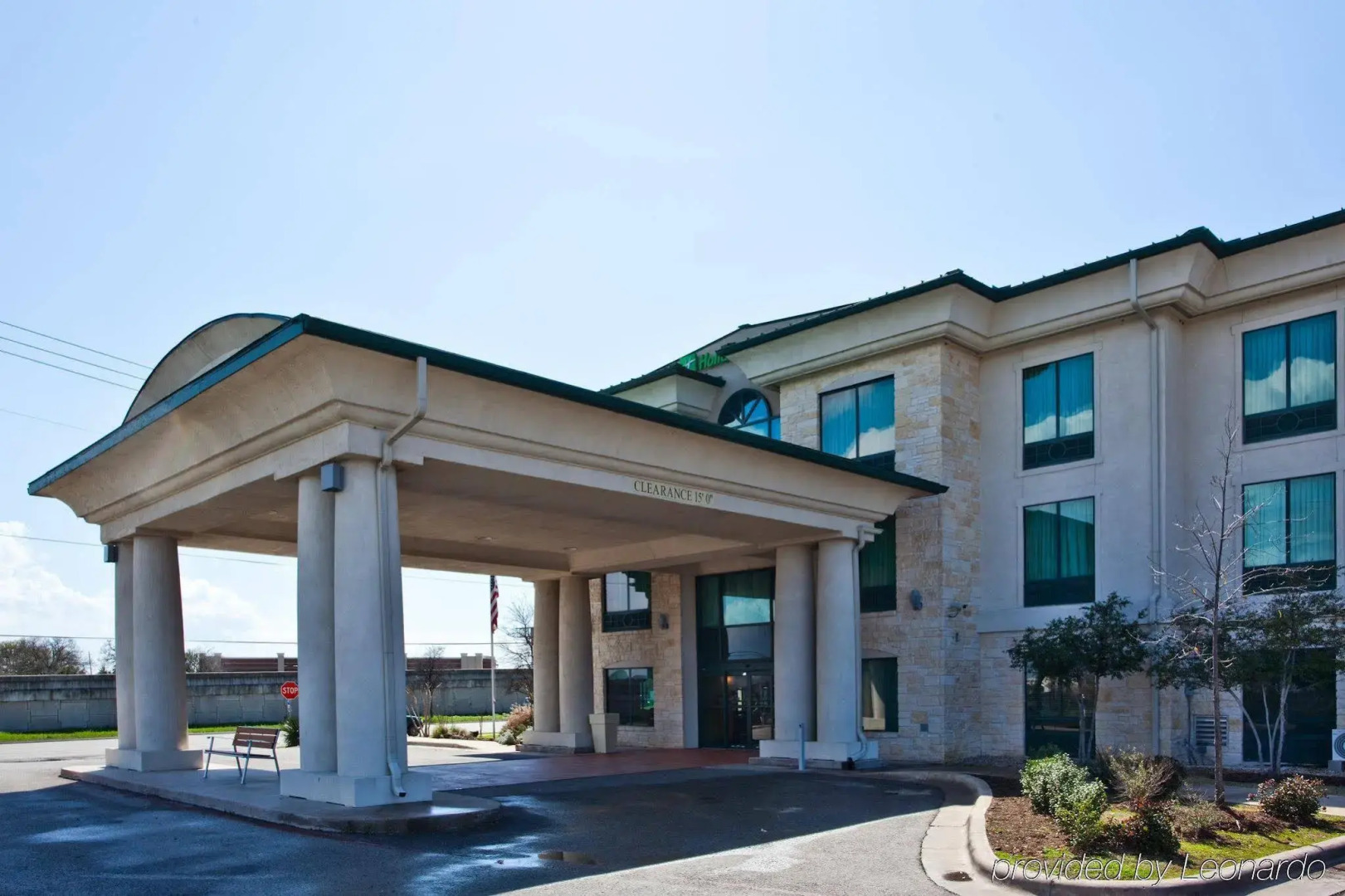 Holiday Inn Express & Suites Austin SW - Sunset Valley by IHG