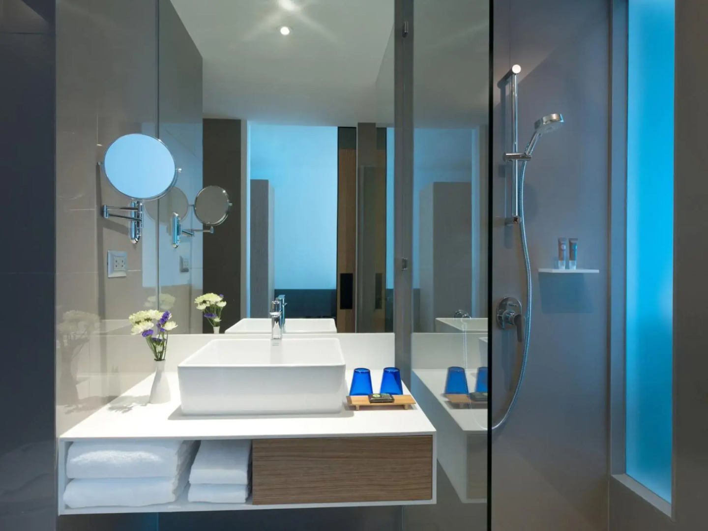 Tulip Al Barsha Hotel Apartment