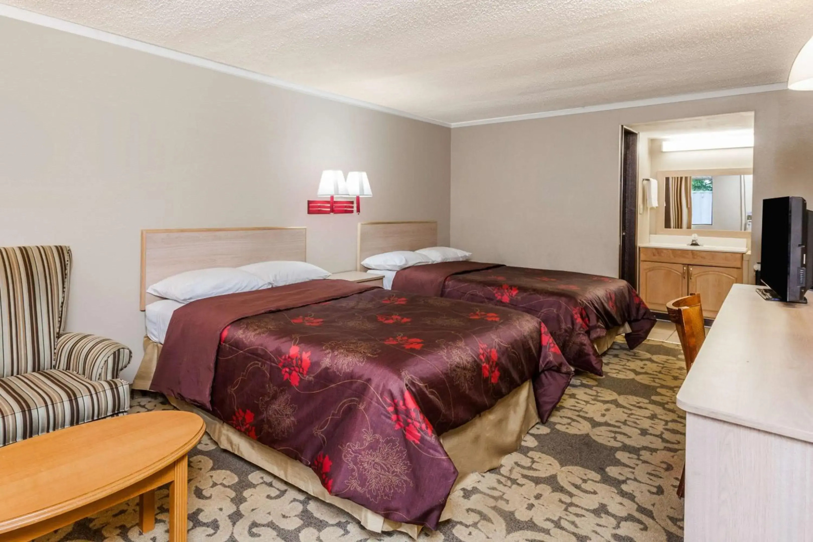 Knights Inn Farmington Hill