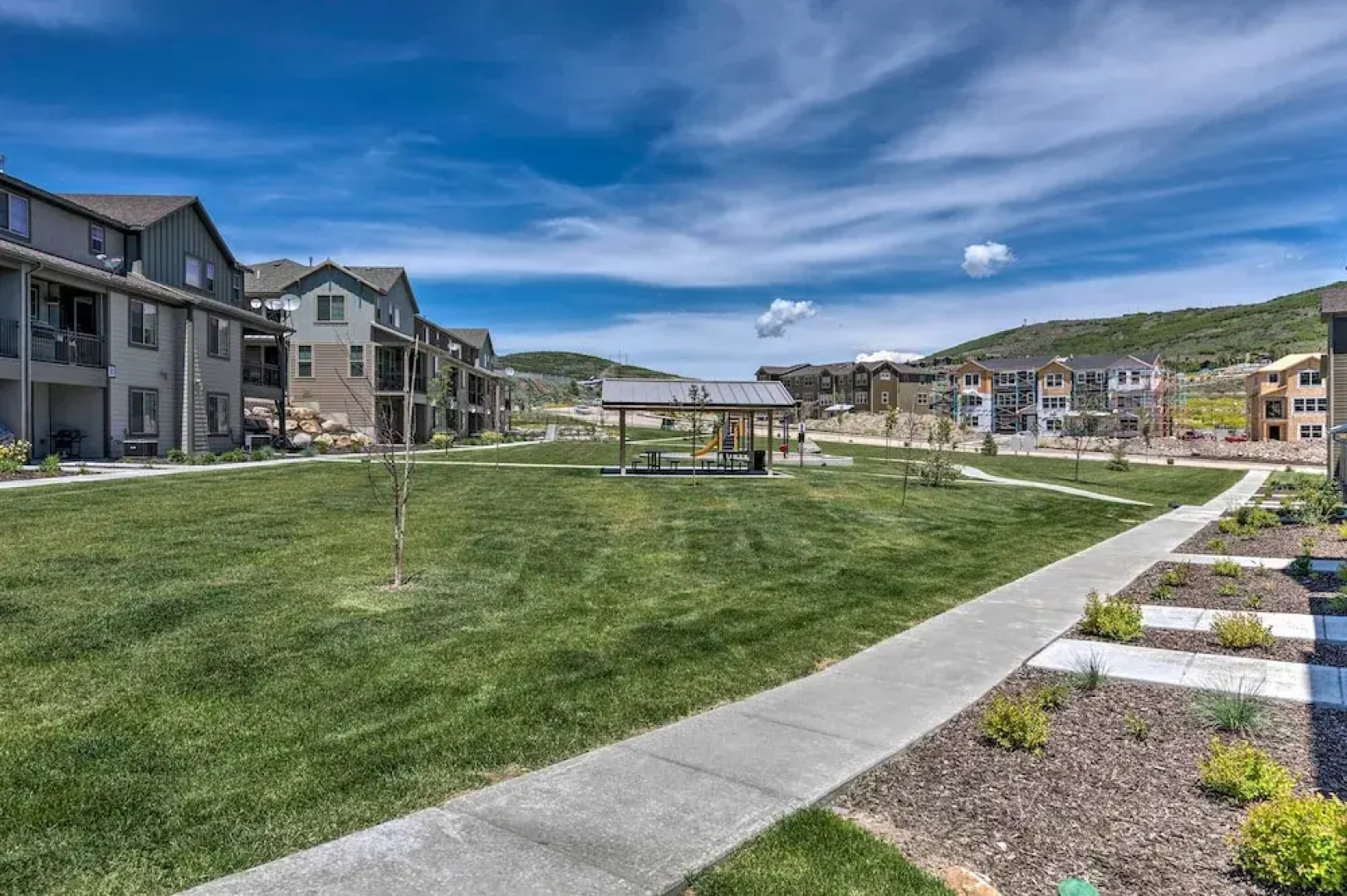 New-build Townhome ~ 6 Mi to Park City!
