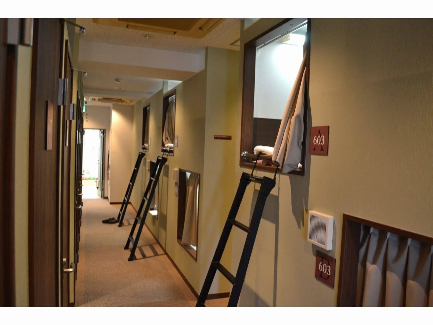 1 Night 1980 Hostel Tokyo