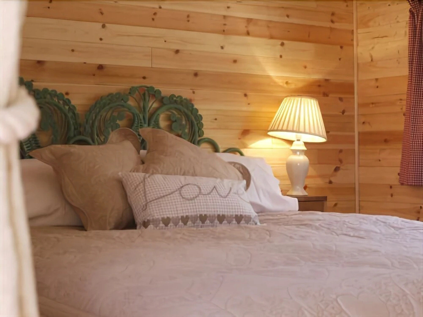 The Lodge on the Marsh