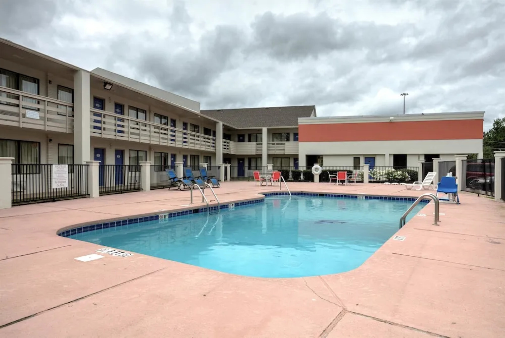 Super 7 Inn By OYO Tupelo Hwy 178