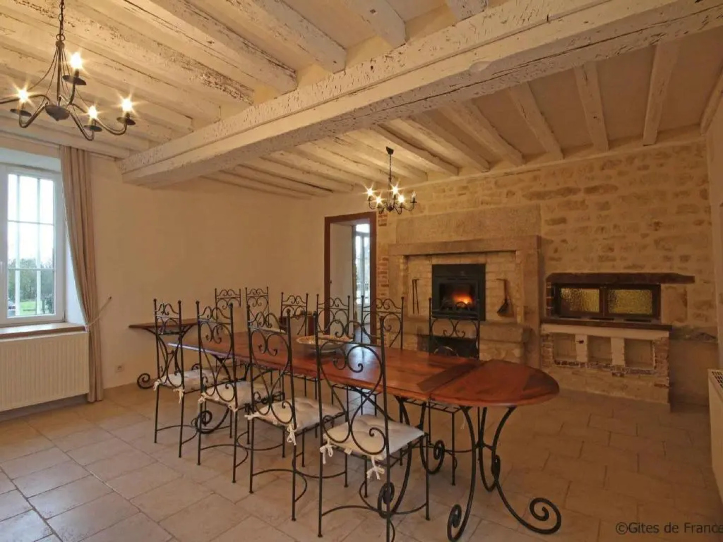 Gîte Coulonges-sur-Sarthe, 7 pièces, 13 personnes - FR-1-497-118