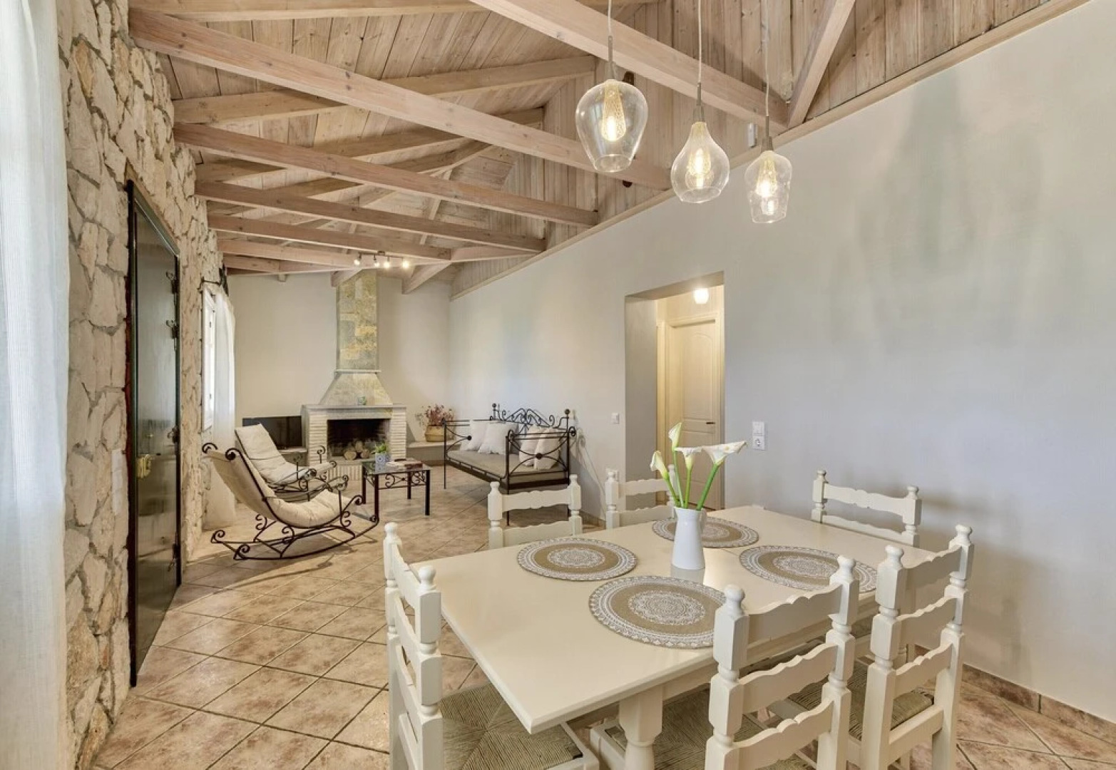 Villa Marathonisi 500 mt From sea