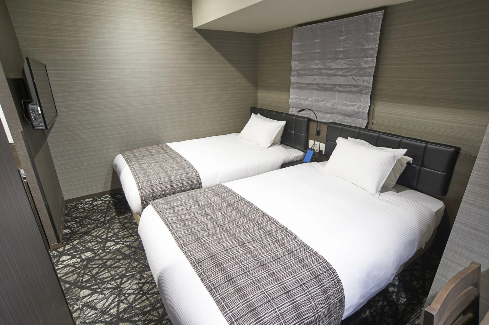 Quintessa Hotel Tokyo Haneda Comic & Books