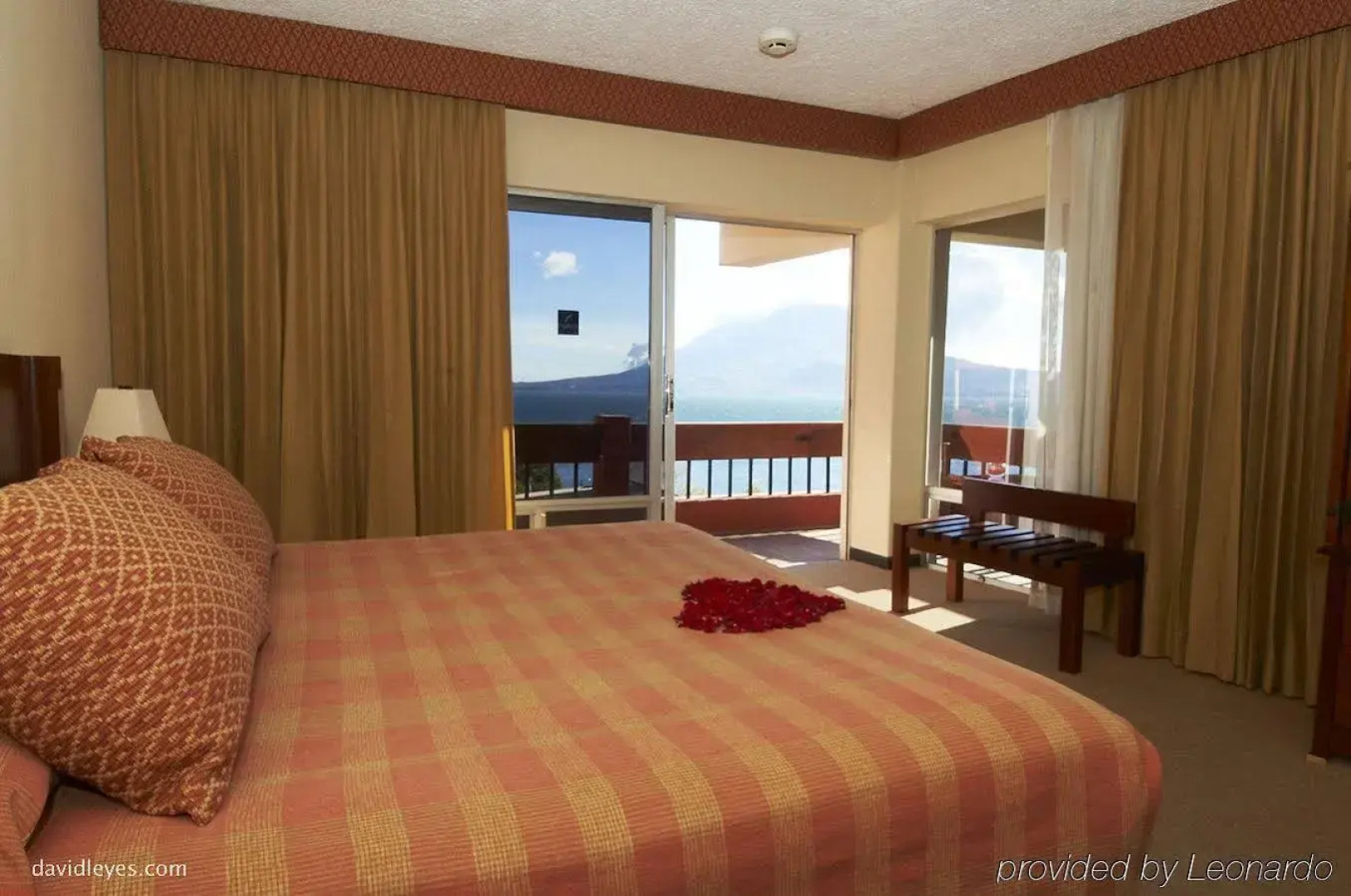 Porta Hotel del Lago