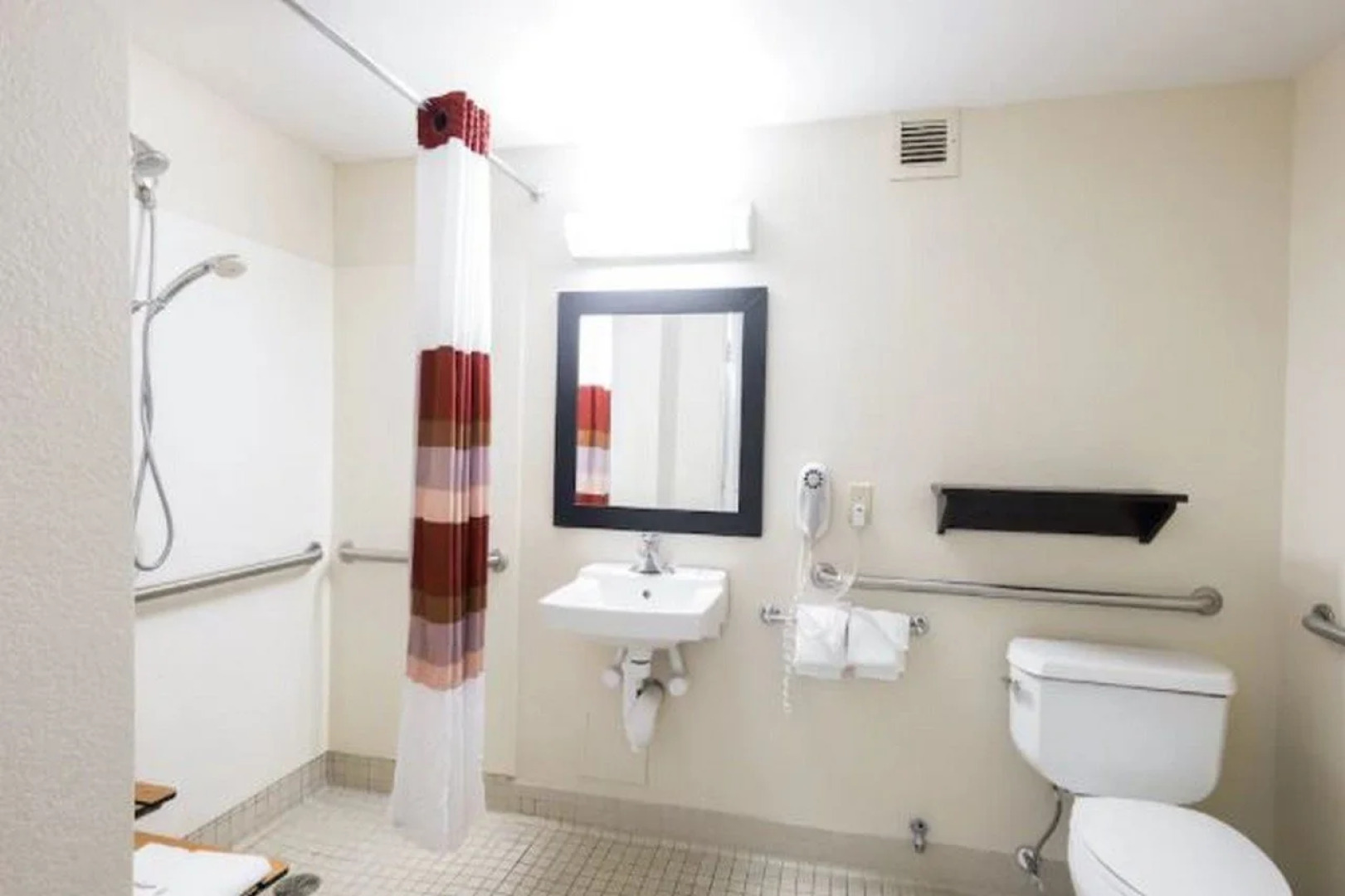 Red Roof Inn PLUS+ San Antonio Downtown - Riverwalk