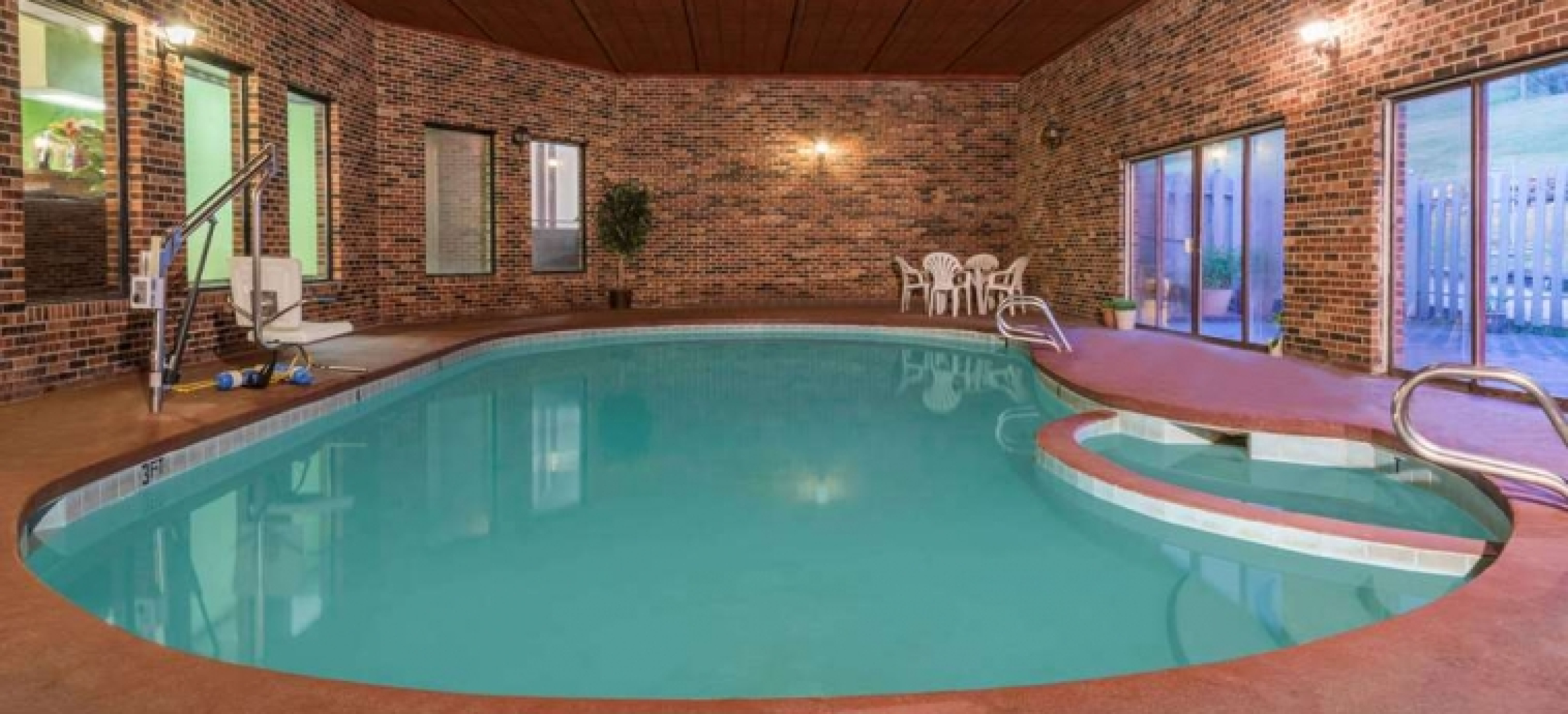 Travelodge Airport Platte City