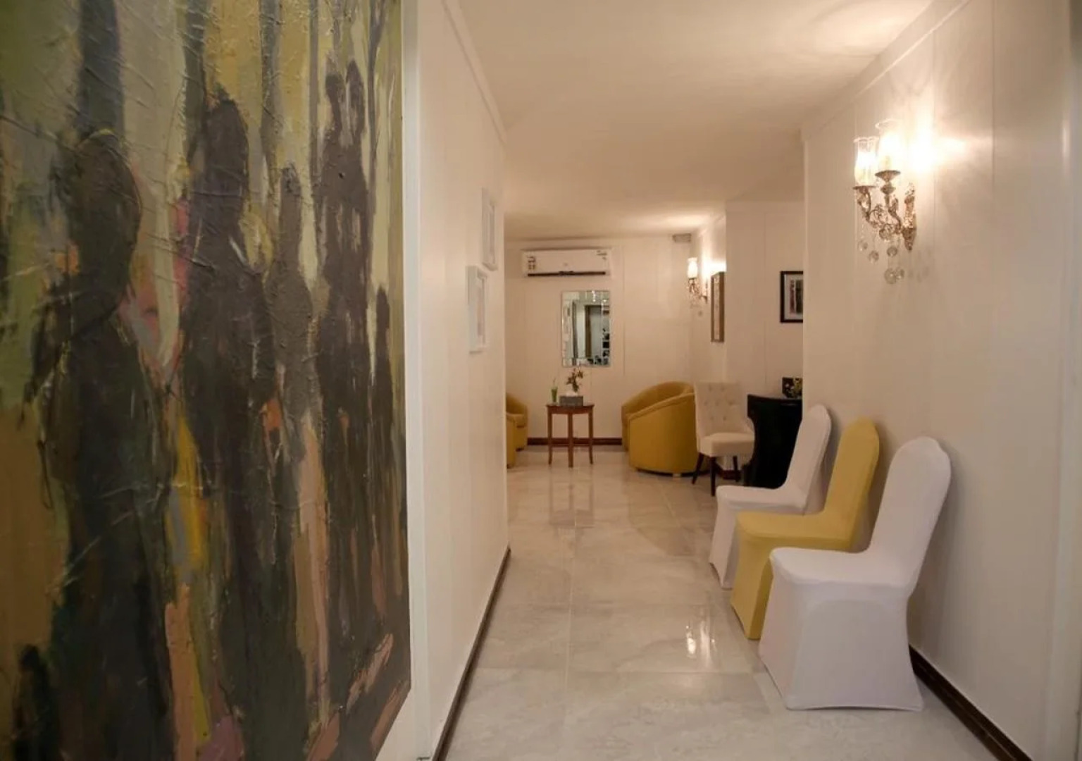 Elegant Suites Hotel