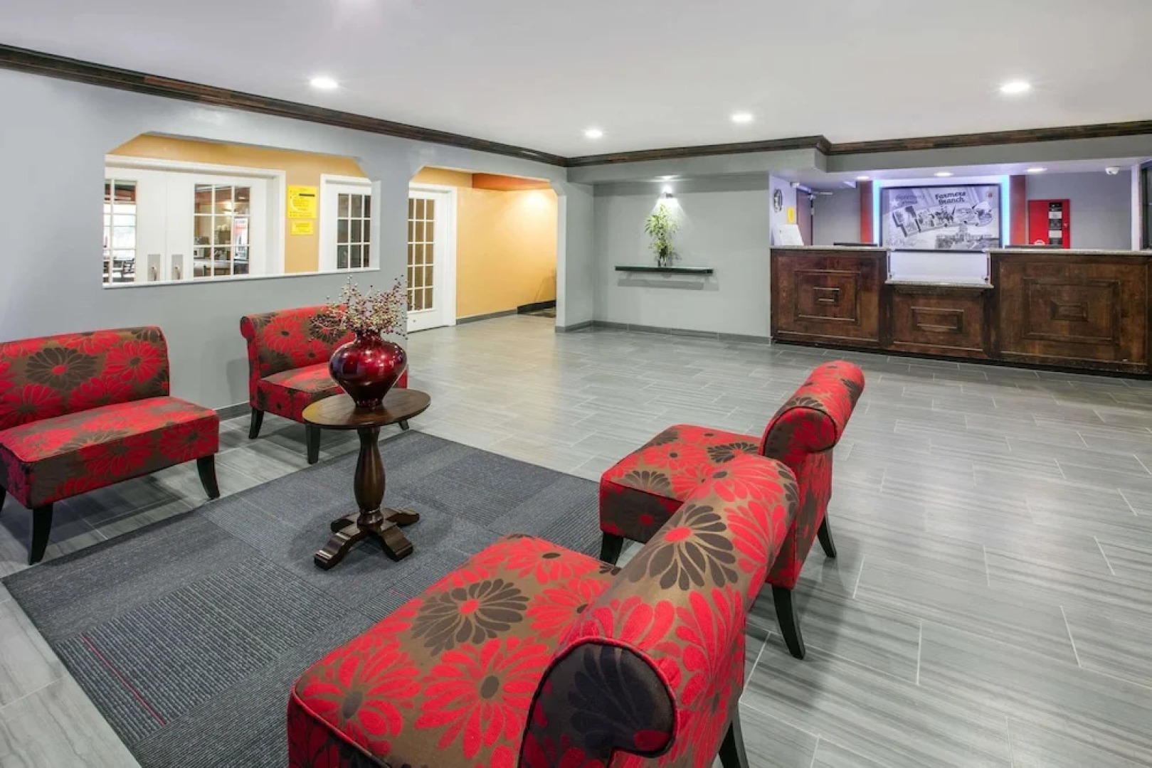 Super 8 Farmers Branch/north Dallas