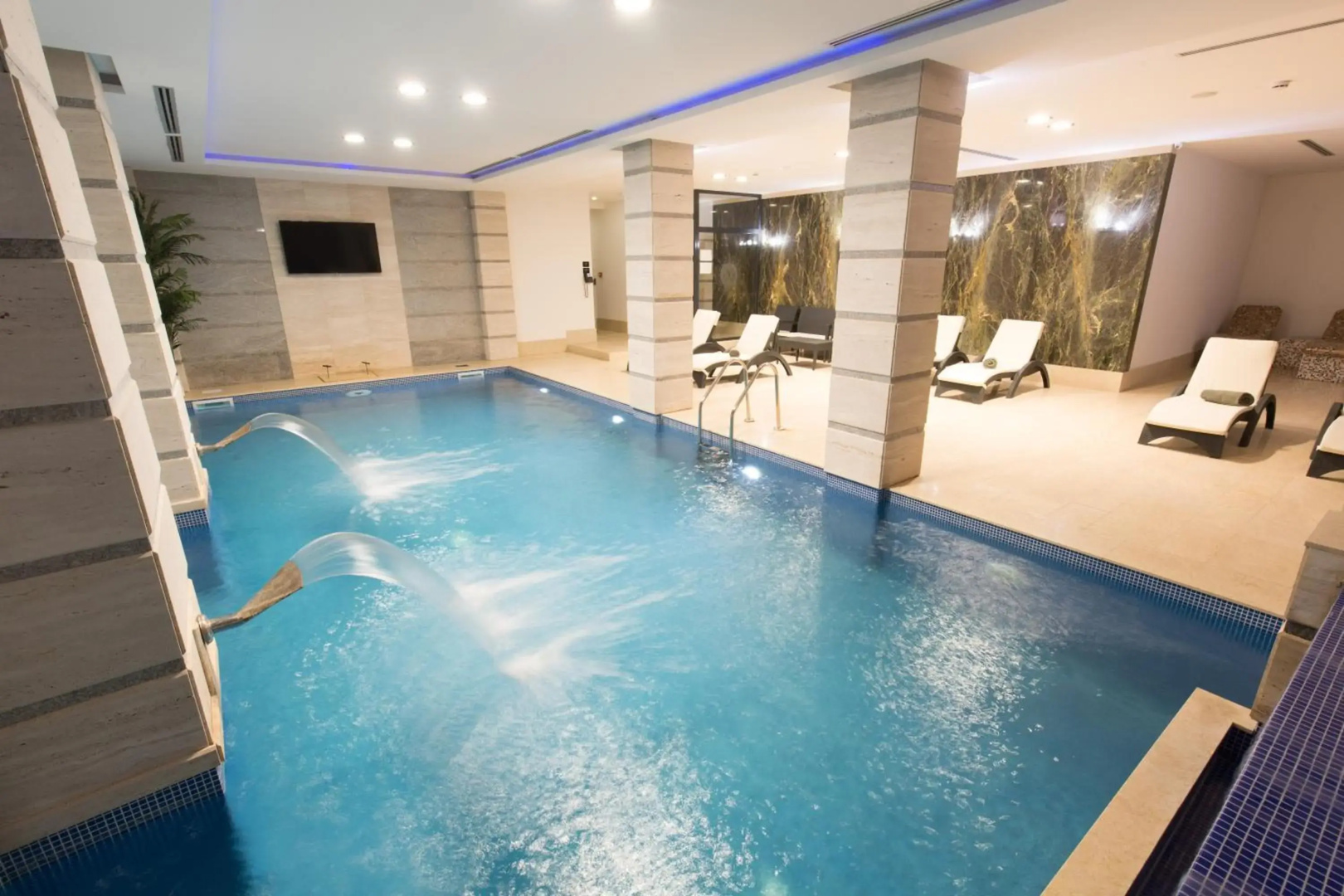 Xenon Hotel & SPA