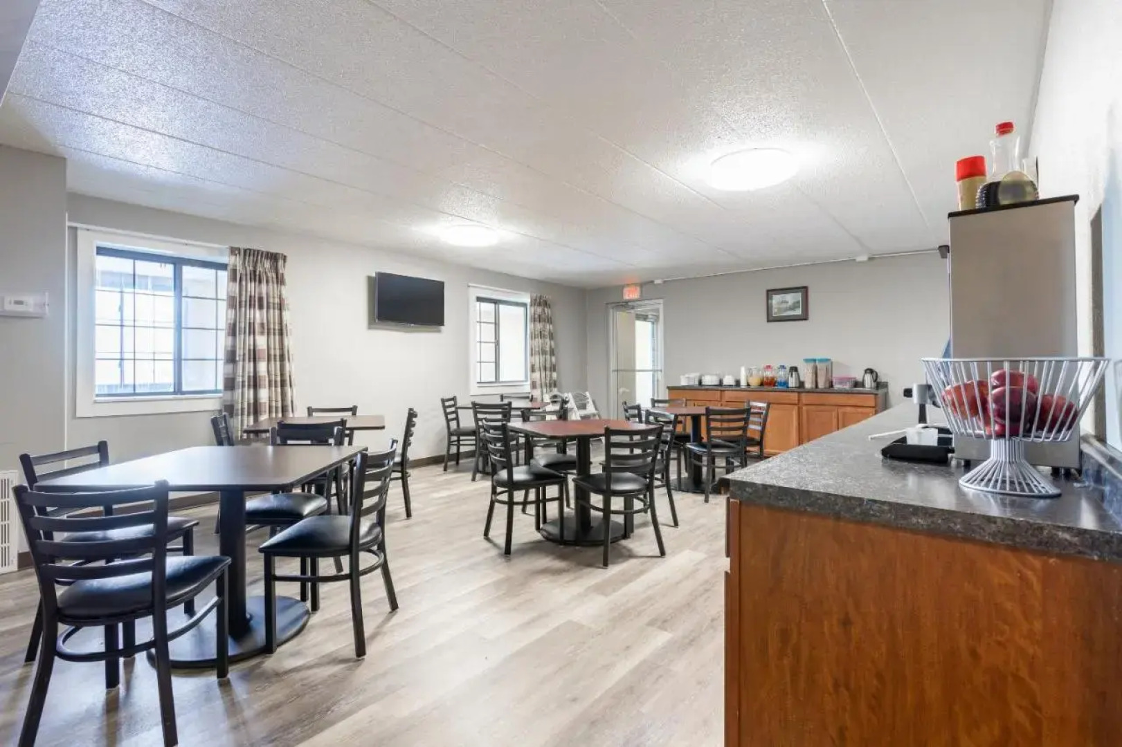 Americas Best Value Inn - Monroe City