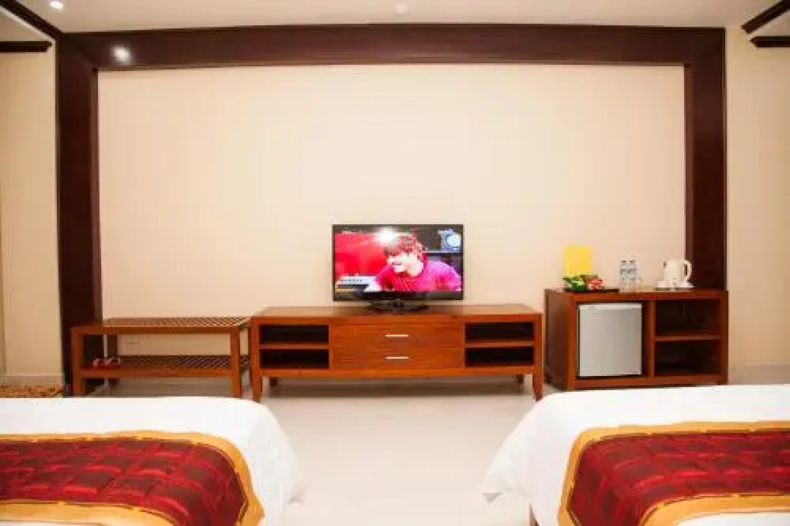 Khách sạn Việt Hoàng 24H