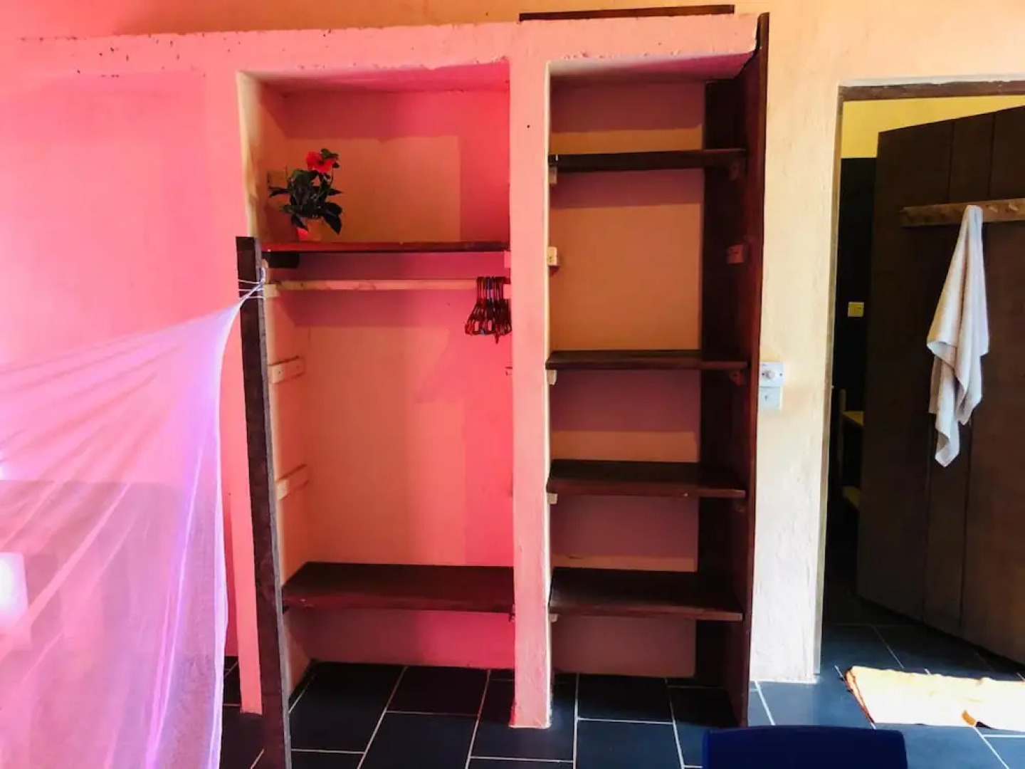 Scorpion Hill Lodge - Hostel