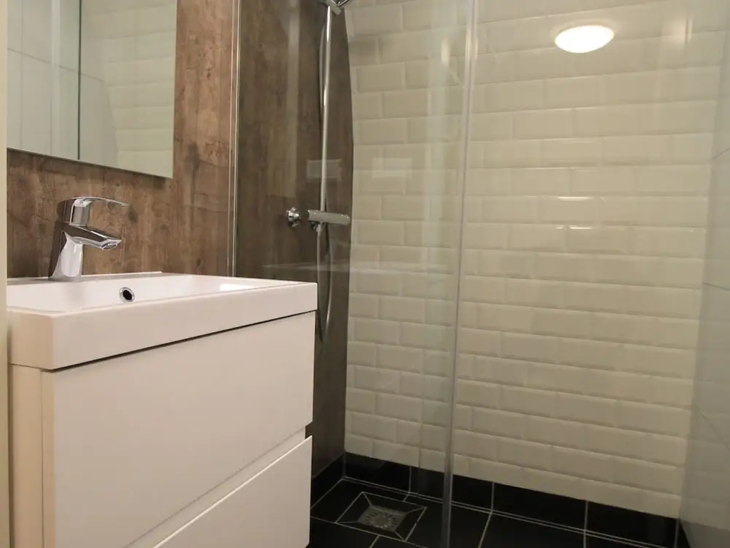 Cozy Accommodation in two Parts, by the Forest