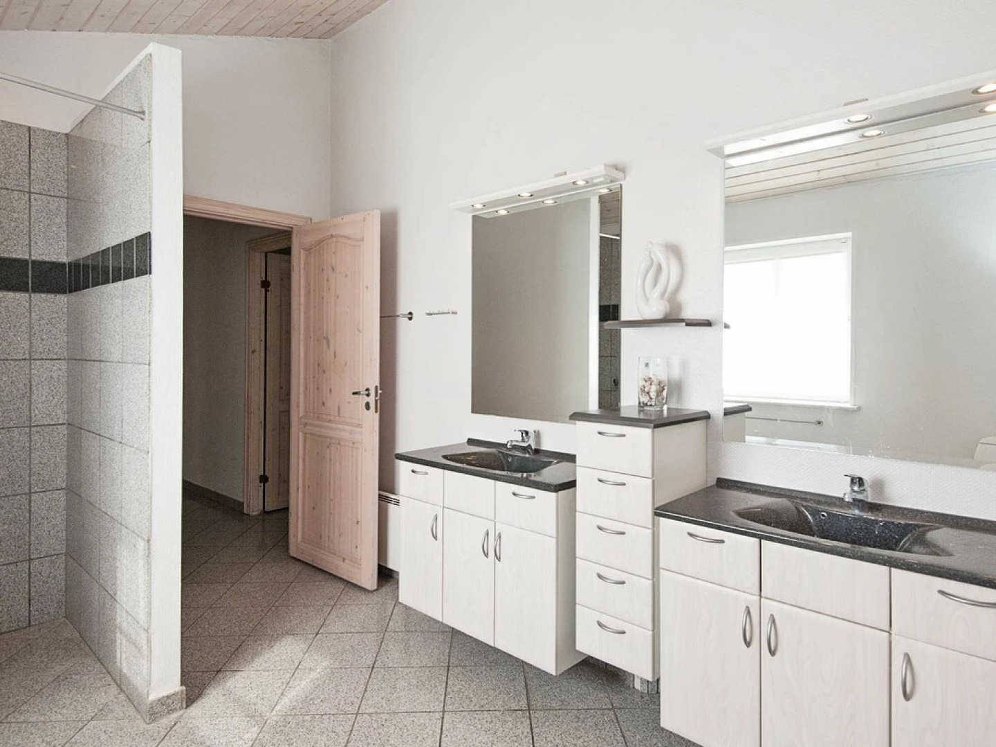 Luxurious Holiday Home in Rømø With Swimming Pool