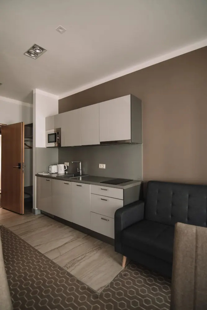 Merepargi ApartHotel & Cafe