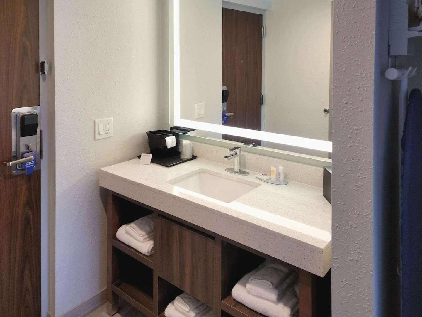 Quality Inn & Suites Outlet Village