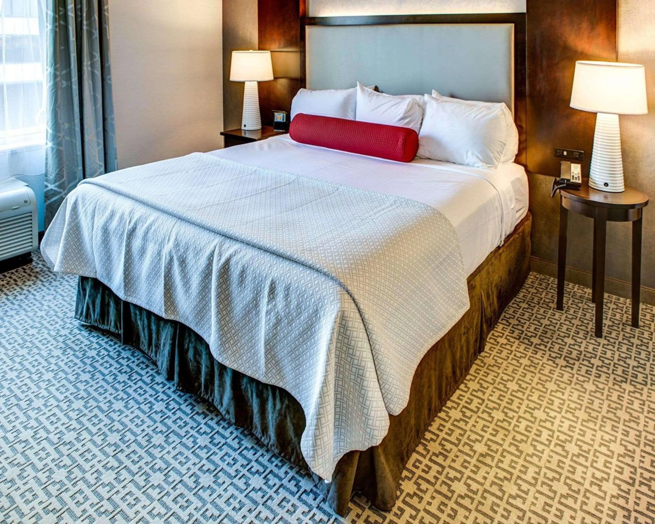 Cambria Hotel White Plains - Downtown