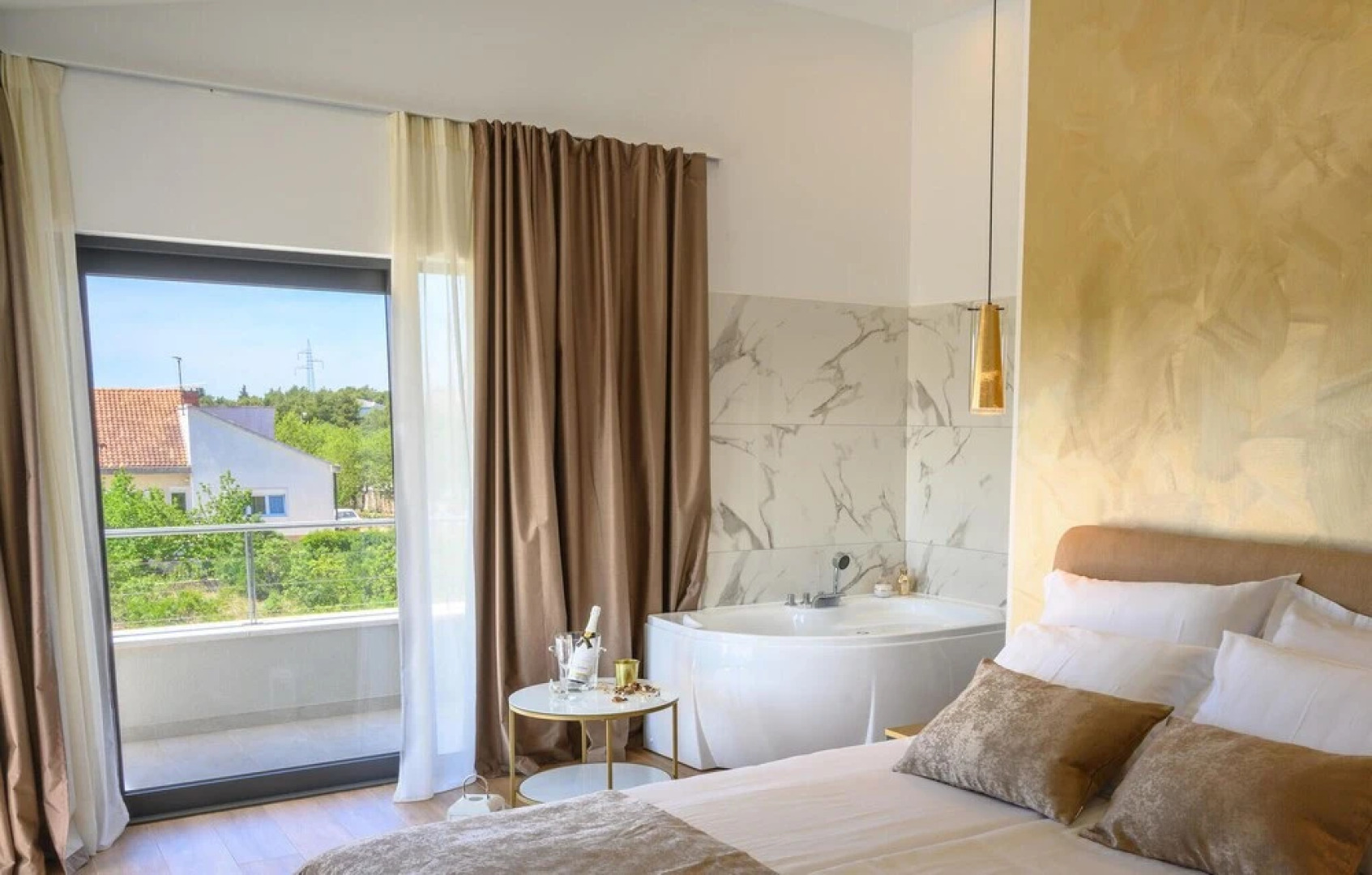 Beautiful Home in Dubrava kod Sibenika With Sauna, Wifi and 4 Bedrooms