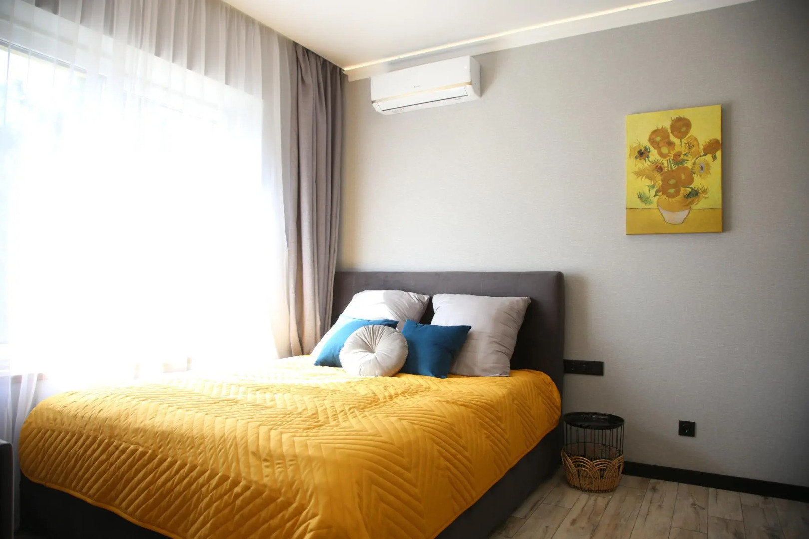 Апартаменты Ван Гог на улице Парковая