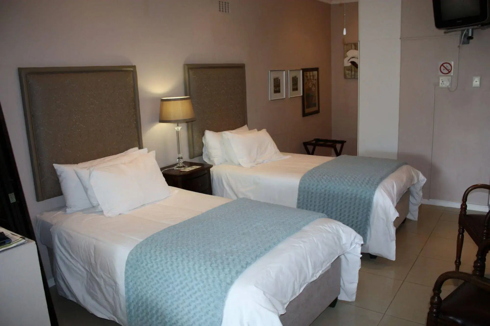 Somerset Lodge Montagau