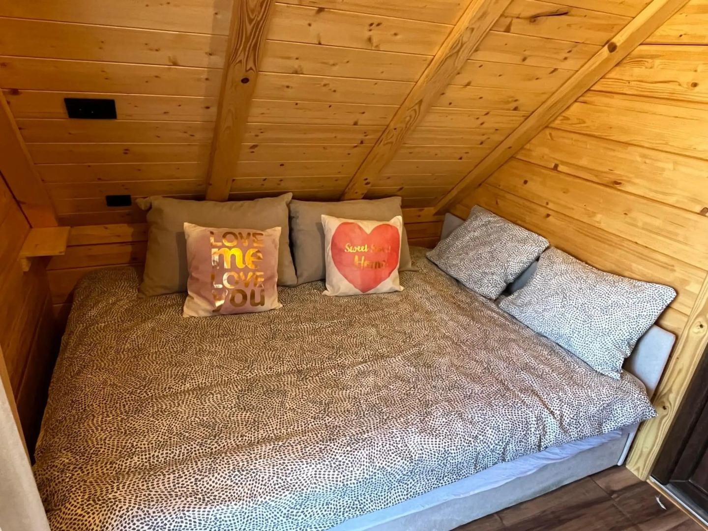 Apartmani Joka i Drvene kucice