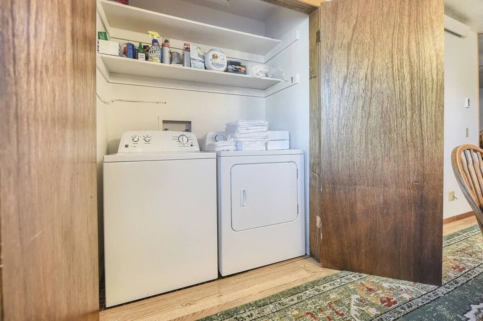 Downtown Charm: Ideal Retreat Near Main Street 3 Bedroom Home by RedAwning