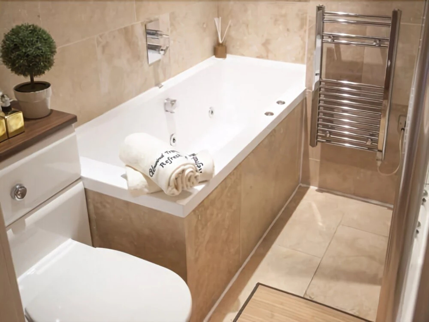 Lux Aparts Huddersfield Central