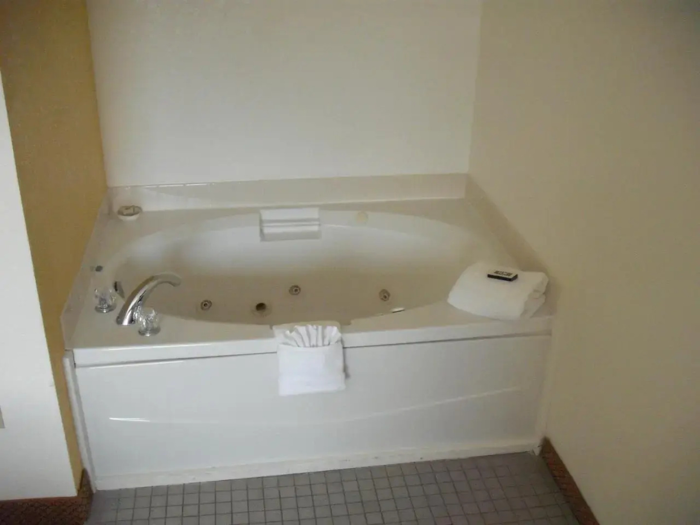 Holiday Inn Express Erwin I-181/i-26