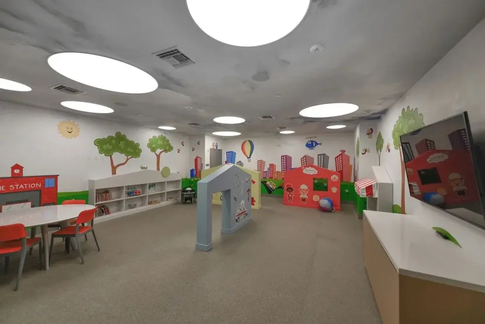 Spacious 2-Bedroom Condo at Doral Park