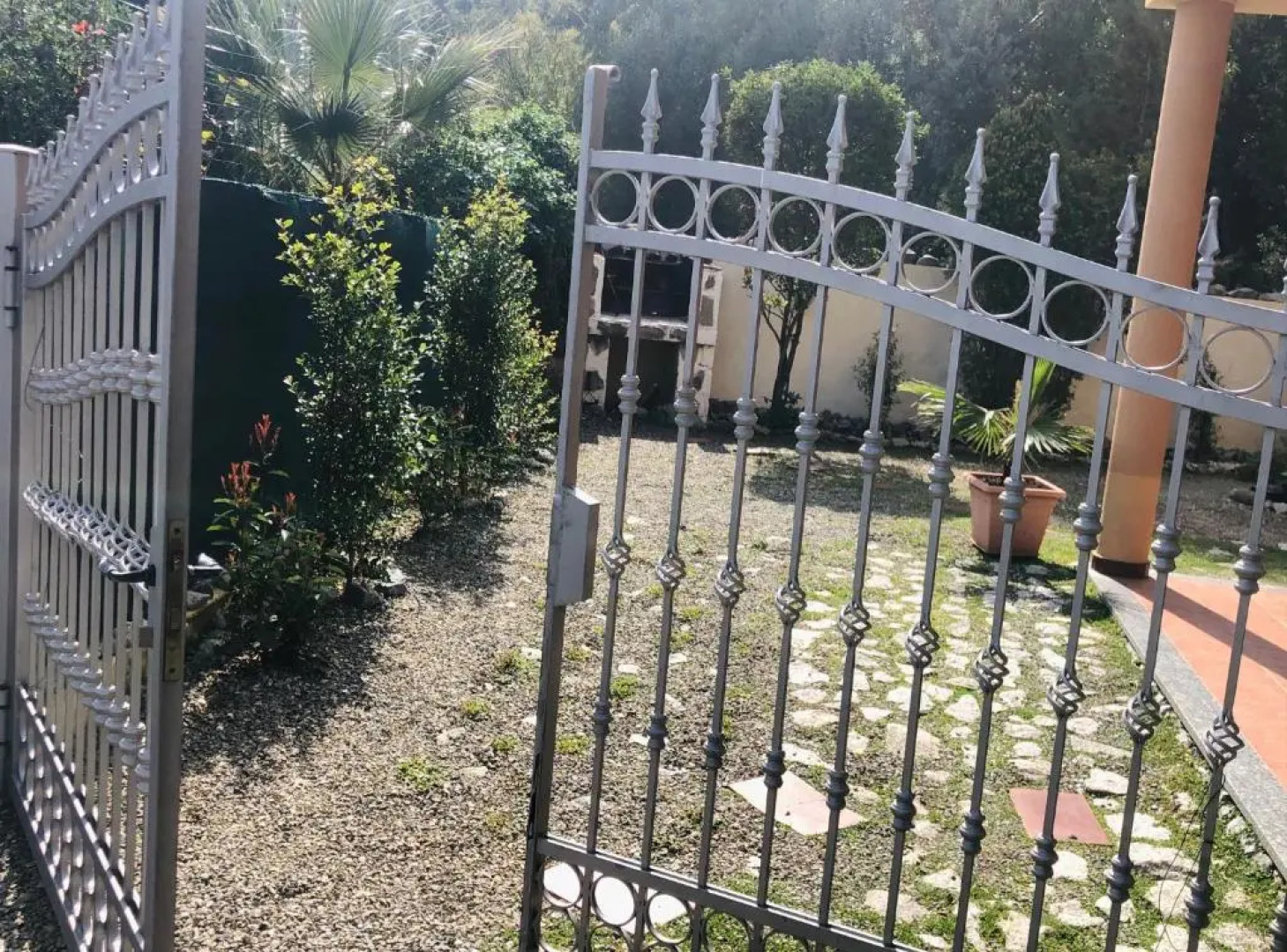 Siena property in private Villa, 150 mt from the beach, gated 5 mt from the sea