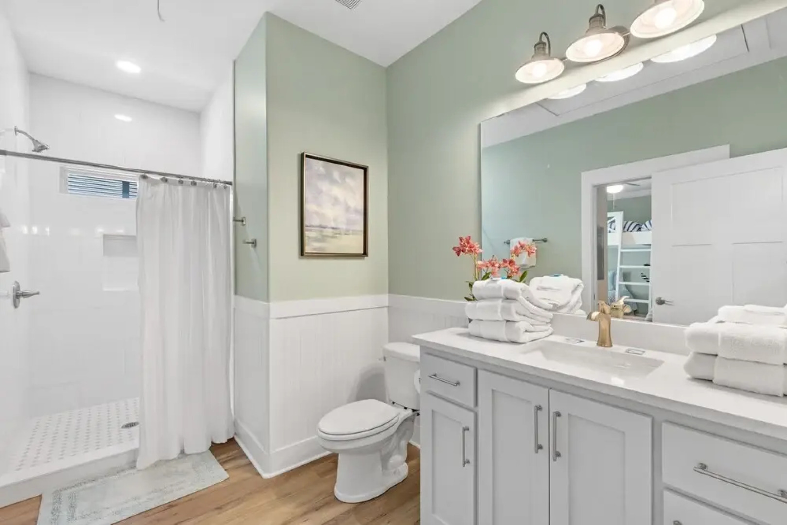 The Rookery Iii 6015 3 Bedroom Cottage by RedAwning