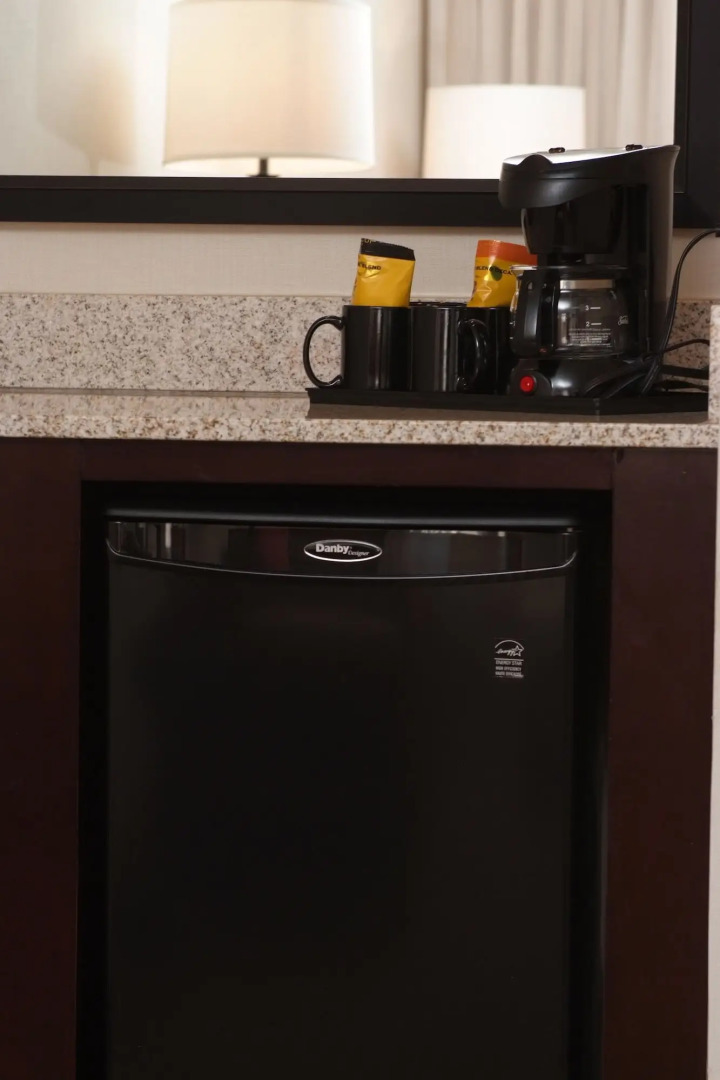 Embassy Suites by Hilton Detroit Metro Airport